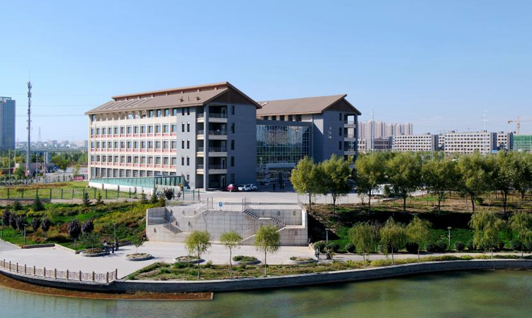 1甘肃财贸职业学院.png